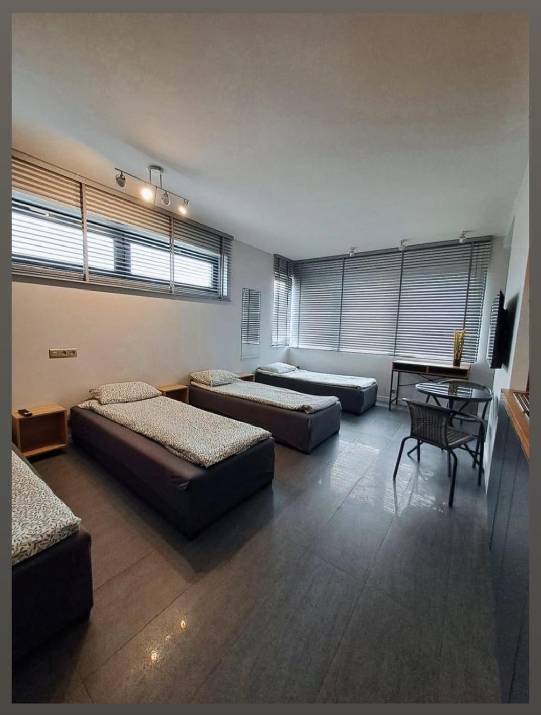 Apartament Studio Piano ปวอตสก์ ภายนอก รูปภาพ